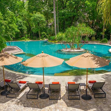 Moevenpick Hotel Bangkok Ploenchit Bdms Екстериор снимка