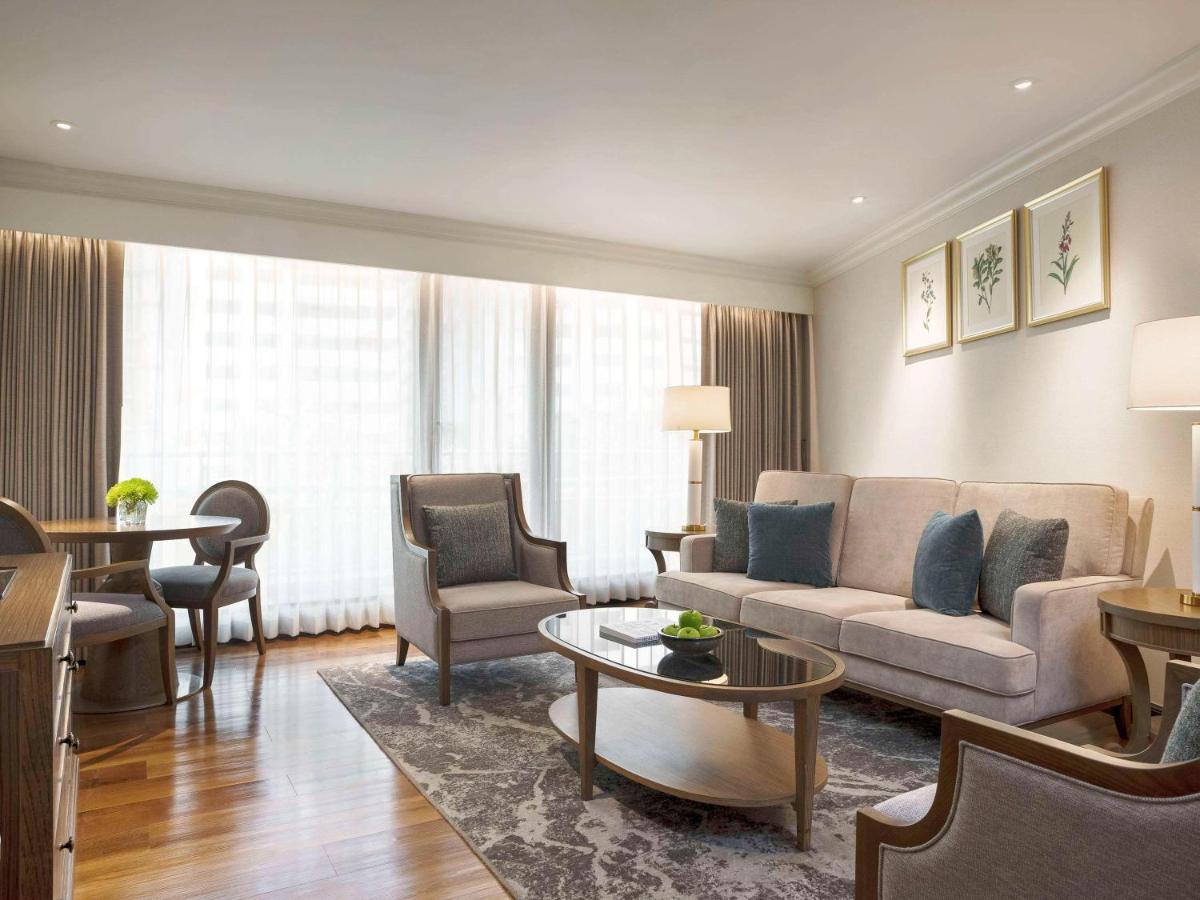 Moevenpick Hotel Bangkok Ploenchit Bdms Екстериор снимка