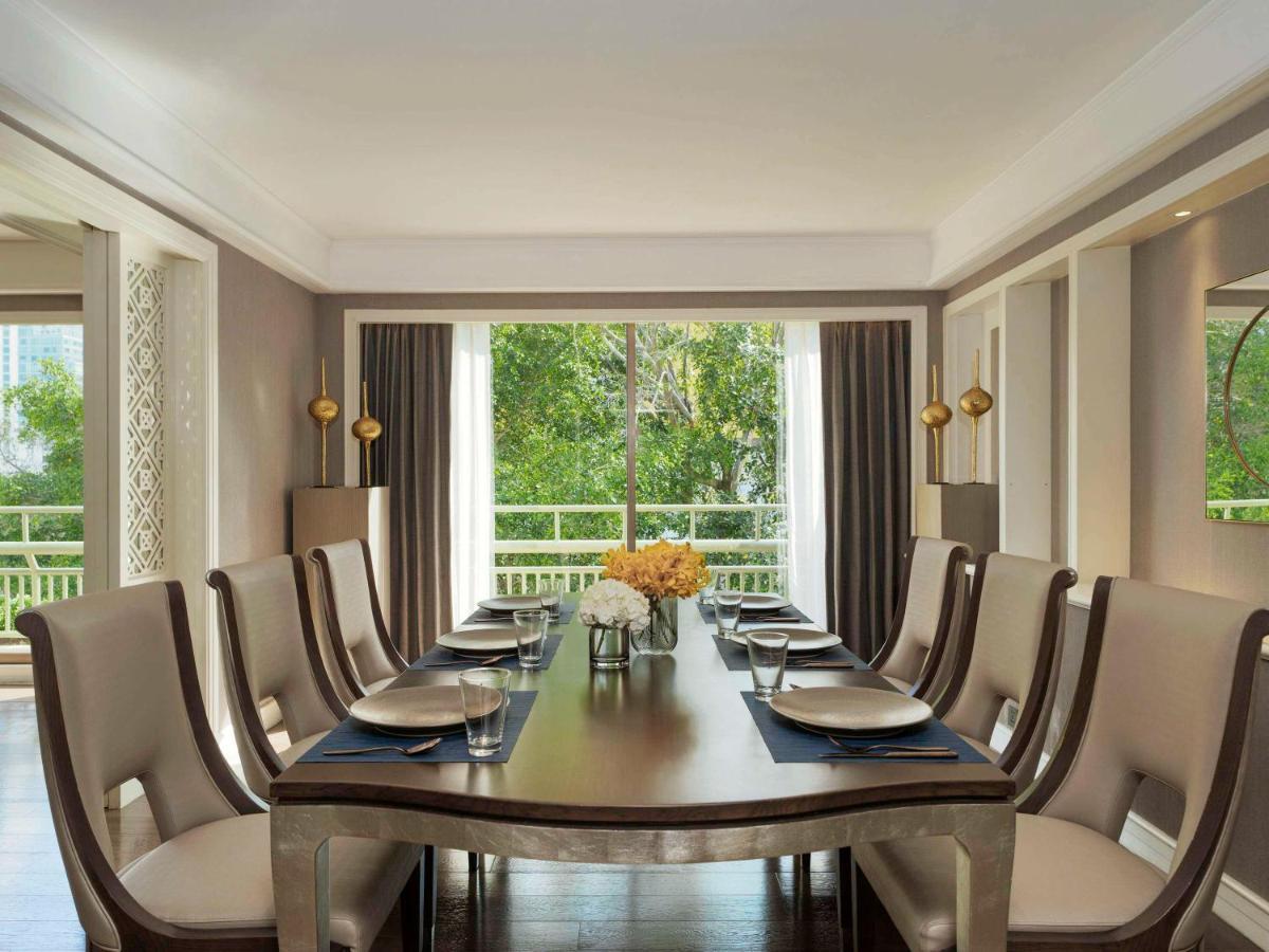Moevenpick Hotel Bangkok Ploenchit Bdms Екстериор снимка
